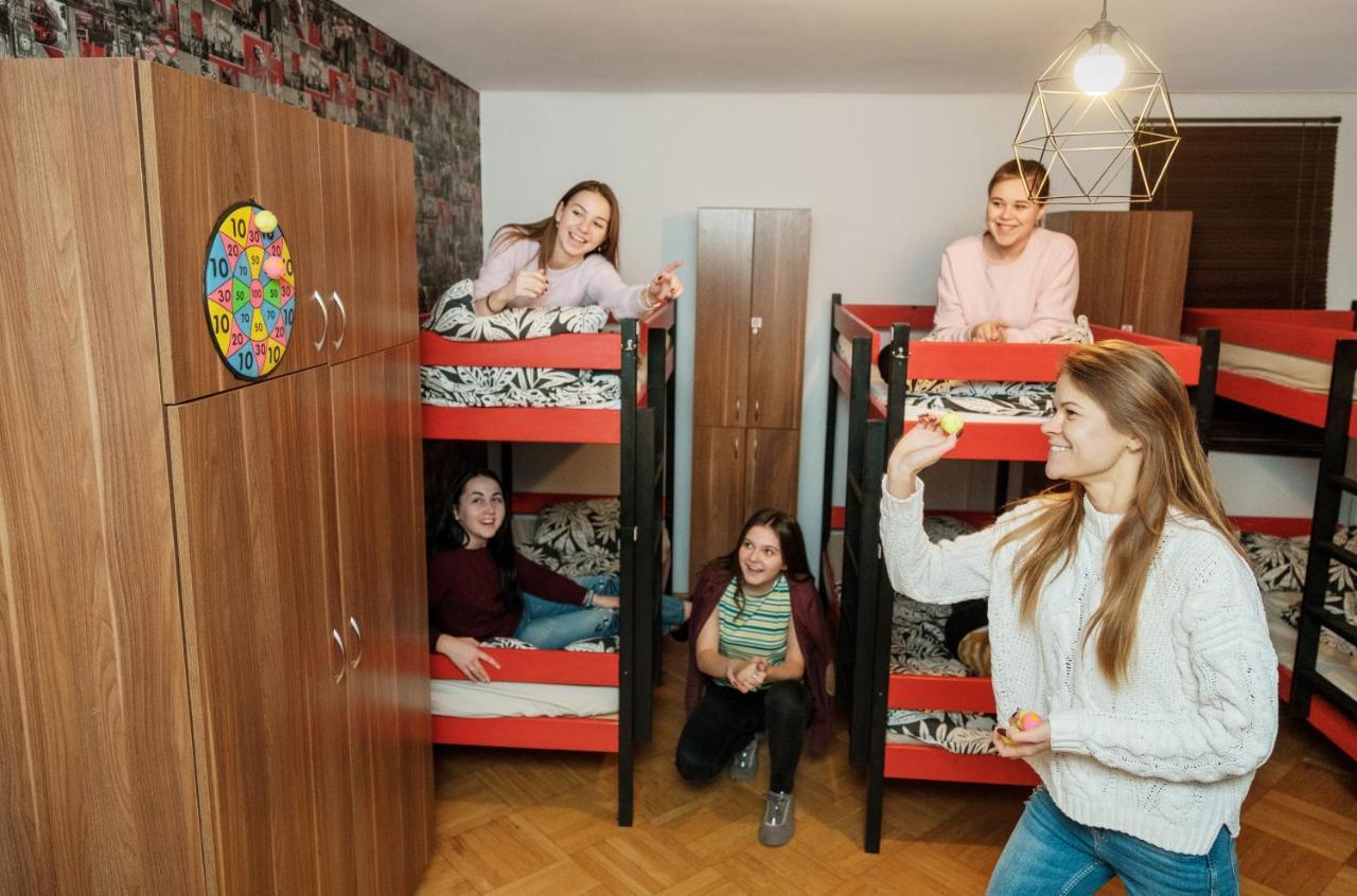 Classic Hostel Варшава Экстерьер фото