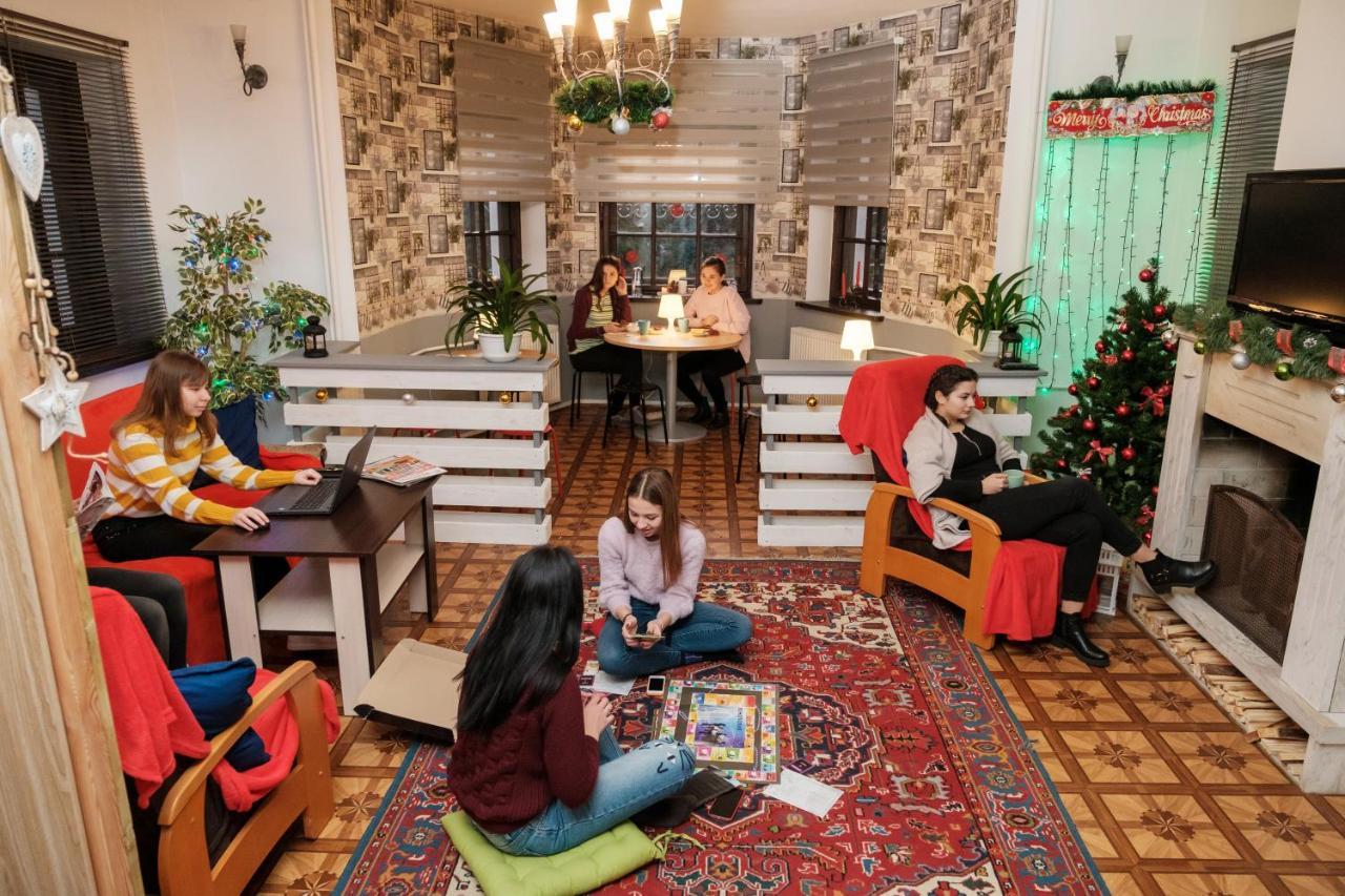 Classic Hostel Варшава Экстерьер фото