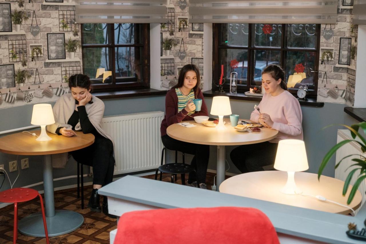 Classic Hostel Варшава Экстерьер фото